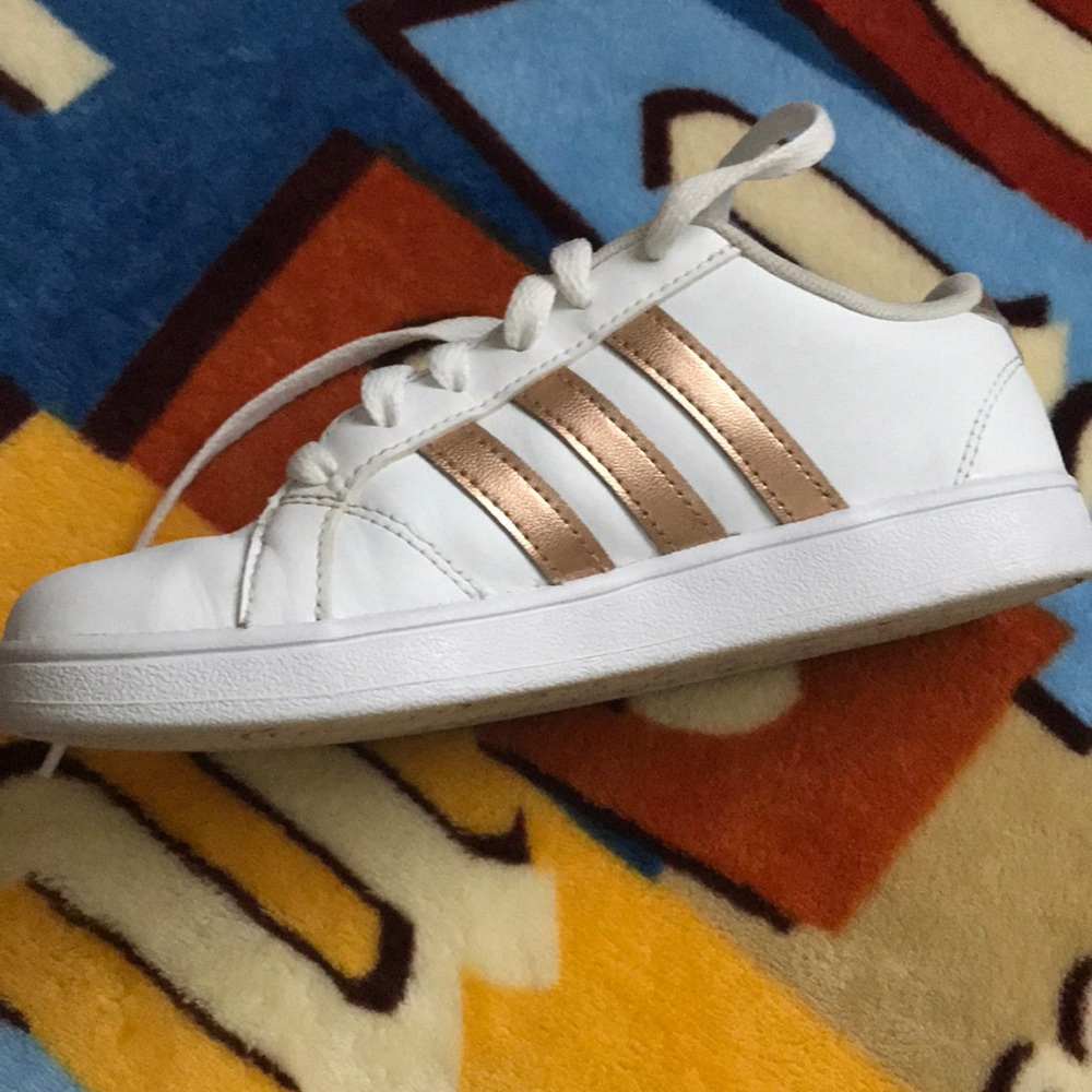 Adidas shoes - Picture 3 of 8